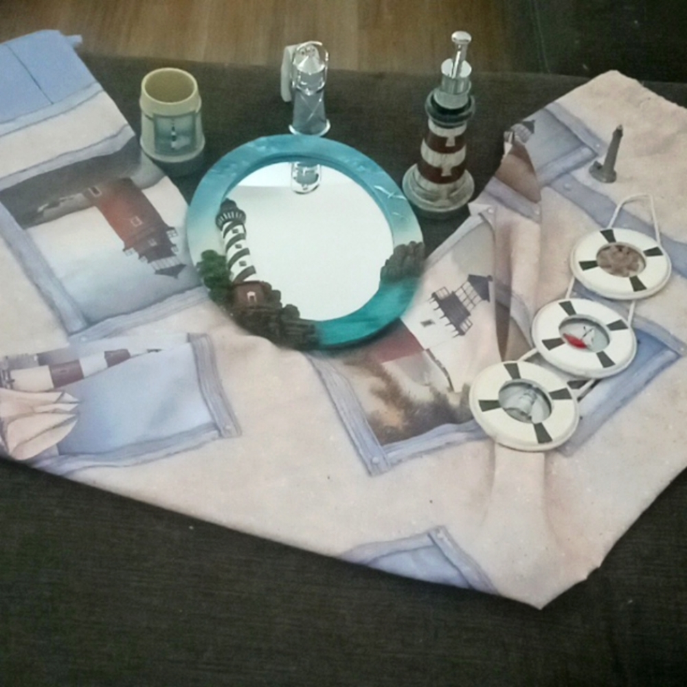 Lite house bathroom decor